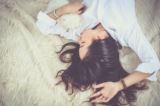 Why does Decompression Feel so Good?